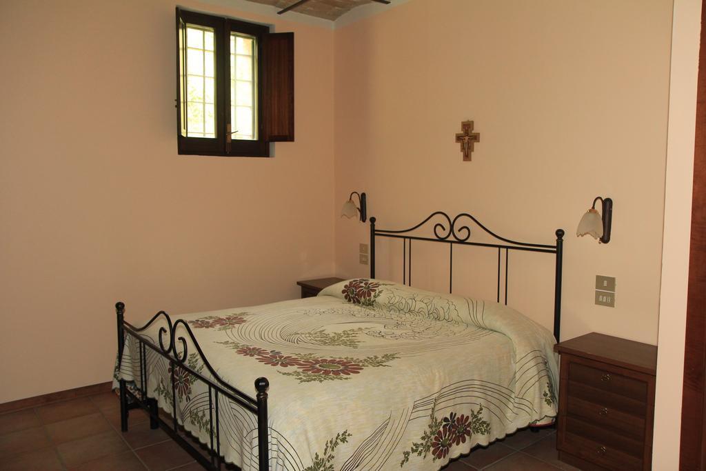 Hotel La Quiete Assisi Zimmer foto